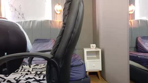 Snapshot of engel_devil chatting on December 2025 11:36:02 AM Engel online show from December 2025 11:36:02 AM