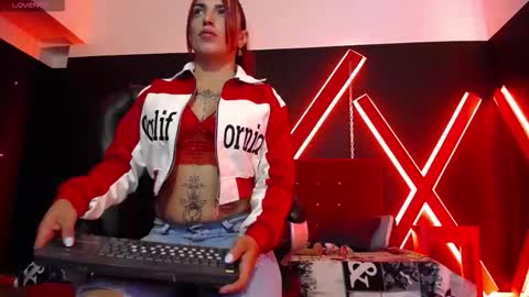 Snapshot of engel_devil chatting on February 2026 12:26:01 PM Engel online show from February 2026 12:26:01 PM