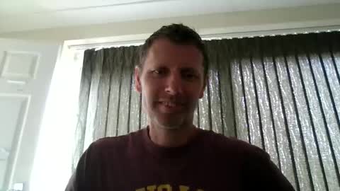 Snapshot of englishguy183 chatting on May 2026 09:17:01 AM EnglishGuy183 online show from May 2026 09:17:01 AM