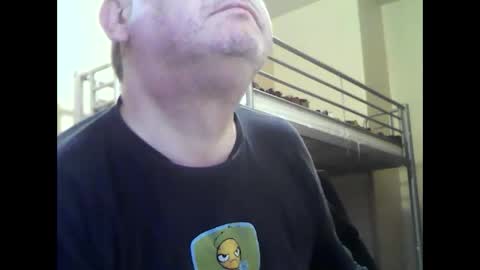 englishguysurrey online show from November 2025 07:31:02 AM