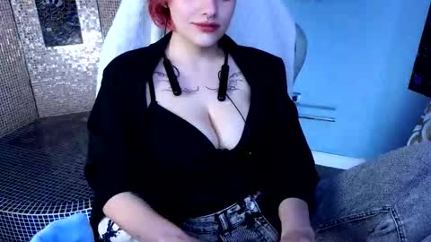 enifery online show from February 2026 08:25:02 PM