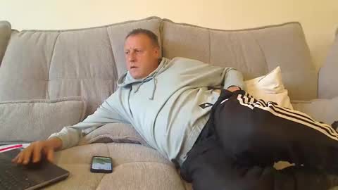 xxxTomxxx online show from November 2025 07:52:01 AM