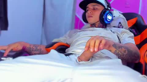 enjoymycock99 online show from March 2026 04:50:02 AM