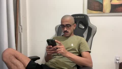 Snapshot of enjoythetrip chatting on June 2026 06:05:02 AM Luke online show from June 2026 06:05:02 AM
