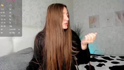 enn_allenn online show from October 2025 08:23:02 AM