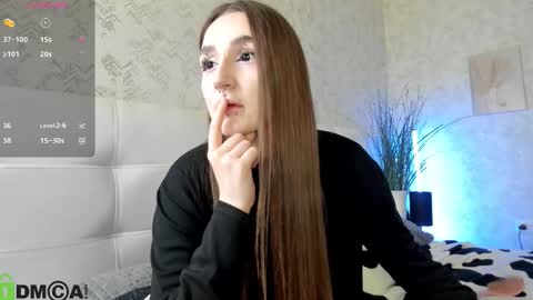 enn_allenn online show from October 2025 05:29:01 AM