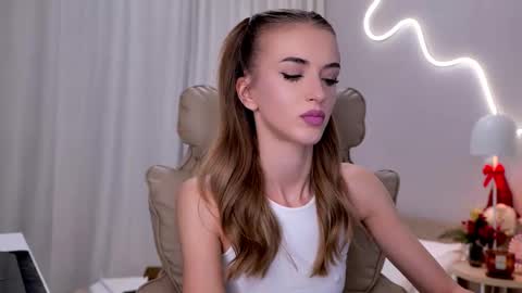 Snapshot of entya chatting on December 2025 07:01:02 AM entya online show from December 2025 07:01:02 AM