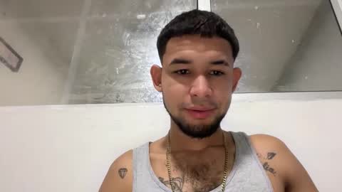 Snapshot of enyel_100 chatting on December 2025 01:58:02 AM enyel_100 online show from December 2025 01:58:02 AM