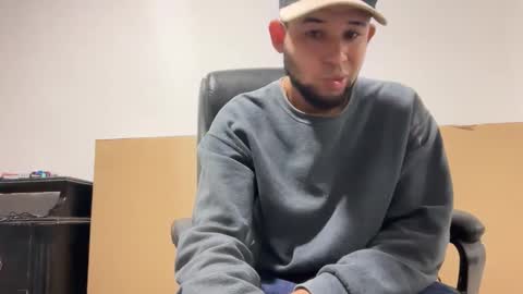 Snapshot of enyel_100 chatting on January 2026 03:10:01 AM enyel_100 online show from January 2026 03:10:01 AM