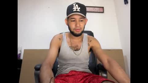 Snapshot of enyel_100 chatting on January 2026 02:03:02 AM enyel_100 online show from January 2026 02:03:02 AM