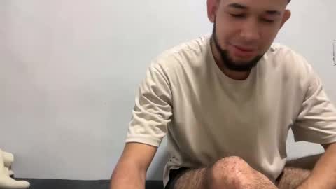 Snapshot of enyel_100 chatting on January 2026 10:20:01 AM enyel_100 online show from January 2026 10:20:01 AM