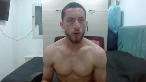 enzo_savage online show from November 2025 05:45:02 PM