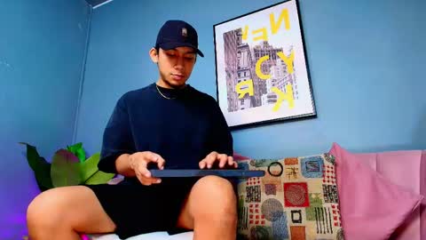 Enzo Soto  online show from April 2026 11:55:02 PM