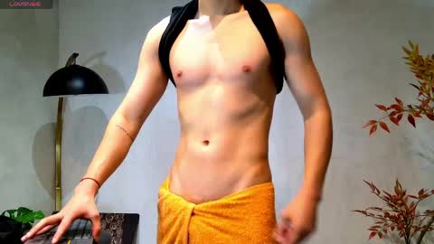 Snapshot of enzo_steel chatting on February 2026 11:39:01 PM enzo_steel online show from February 2026 11:39:01 PM