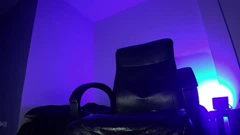 enzoferreirah online show from October 2025 10:21:02 PM