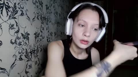 Snapshot of epifaniapaolino chatting on April 2026 08:12:02 AM Lucy NEXT STREAM January 5 HNY online show from April 2026 08:12:02 AM