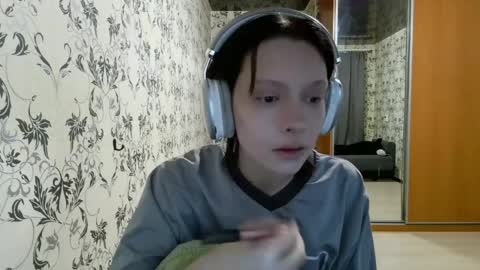 Snapshot of epifaniapaolino chatting on April 2026 01:49:01 AM Lucy NEXT STREAM January 5 HNY online show from April 2026 01:49:01 AM