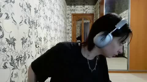 Snapshot of epifaniapaolino chatting on April 2026 09:15:01 AM Lucy NEXT STREAM January 5 HNY online show from April 2026 09:15:01 AM