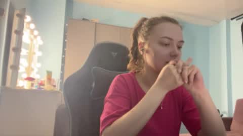 Snapshot of eracloke chatting on March 2026 08:21:02 AM Lily online show from March 2026 08:21:02 AM