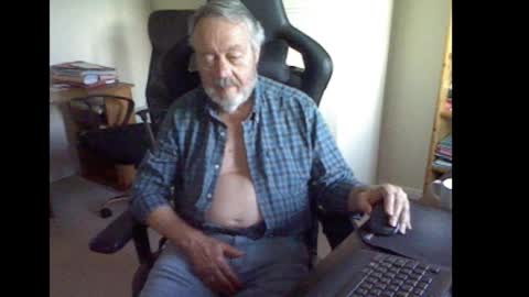 erasmus_d online show from September 2025 05:40:02 PM