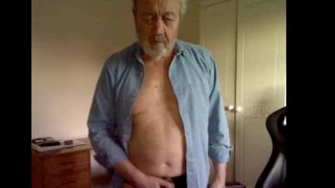 erasmus_d online show from March 2026 06:11:02 PM