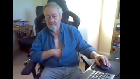 erasmus_d online show from March 2026 05:27:02 PM