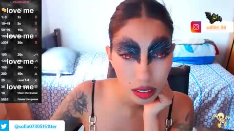 sofia online show from November 2025 07:57:01 PM