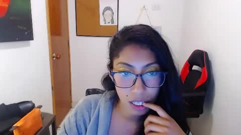 Snapshot of eren_mikasa chatting on June 2026 12:13:02 AM sofia online show from June 2026 12:13:02 AM