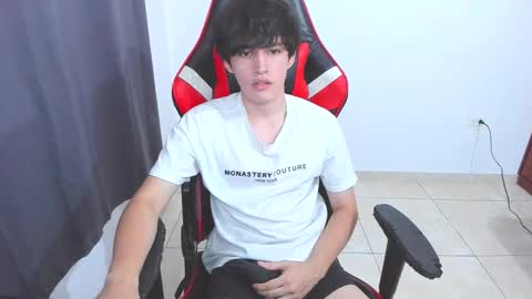 eren_tatakae online show from October 2025 08:20:02 PM