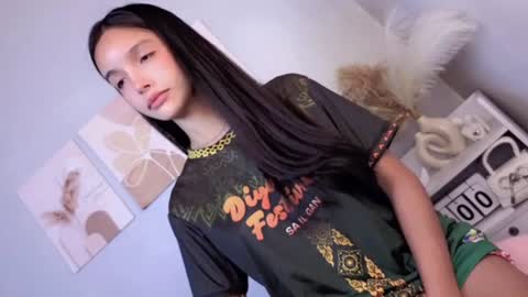 Elisa online show from July 2026 02:17:02 AM