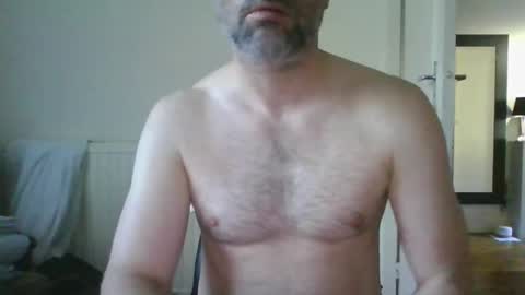 eric334418 online show from November 2025 08:42:01 AM