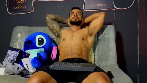 Brayan online show from November 2025 10:10:01 PM