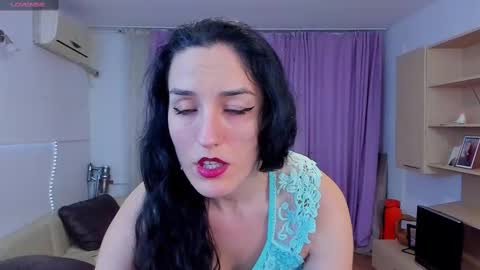 Erika online show from February 2025 07:49:02 AM