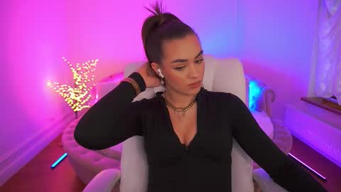 Erica online show from February 2026 02:06:01 PM