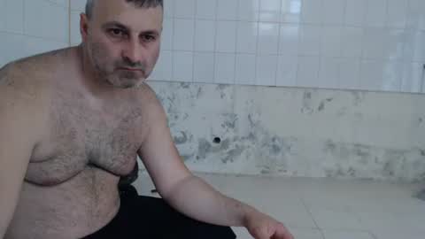 Snapshot of ericboy32 chatting on June 2026 10:25:01 AM eric online show from June 2026 10:25:01 AM