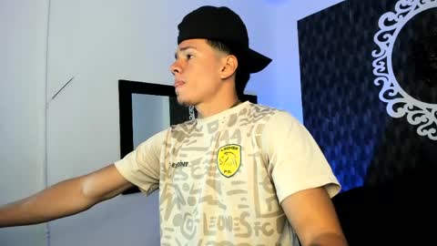 Snapshot of erick__1 chatting on April 2026 12:14:01 PM Erick online show from April 2026 12:14:01 PM