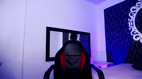 Snapshot of erick__1 chatting on April 2026 09:30:01 PM Erick online show from April 2026 09:30:01 PM