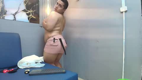 Snapshot of erick_craig chatting on November 2025 09:02:01 PM Erick online show from November 2025 09:02:01 PM