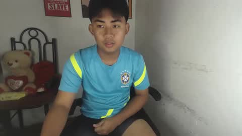 Snapshot of erick_cummer30 chatting on April 2026 11:40:02 PM erick_cummer30 online show from April 2026 11:40:02 PM
