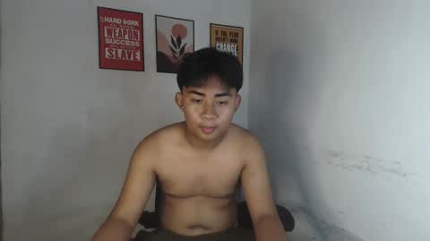 Snapshot of erick_cummer30 chatting on April 2026 12:12:01 AM erick_cummer30 online show from April 2026 12:12:01 AM