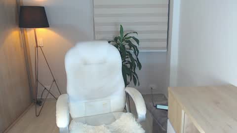 Erick Thompson online show from December 2024 01:45:01 AM