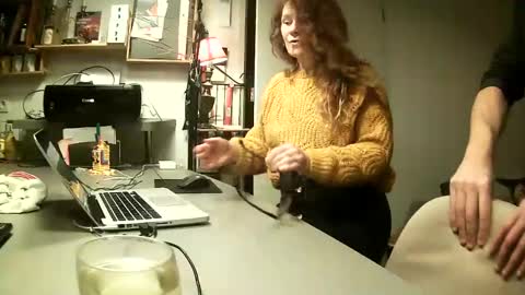 Snapshot of ericstephcam31 chatting on January 2025 09:28:01 PM Steph et Eric online show from January 2025 09:28:01 PM