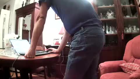 Snapshot of ericstephcam31 chatting on November 2025 10:28:02 AM Steph et Eric online show from November 2025 10:28:02 AM