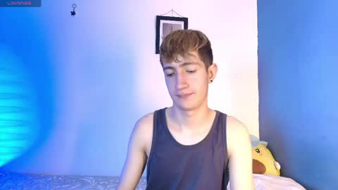 Snapshot of erik_golden_ chatting on May 2026 08:14:02 PM I am Erik online show from May 2026 08:14:02 PM