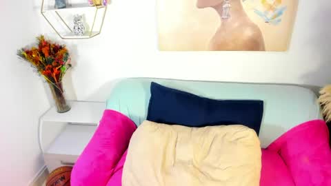 E R I K A  - L  Y R I C S online show from April 2026 04:15:01 AM