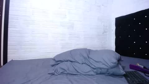 Snapshot of erikabloomsoon1 chatting on October 2025 08:44:02 PM Im Erika an independent model. online show from October 2025 08:44:02 PM