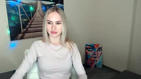 Erika online show from February 2025 01:14:01 PM