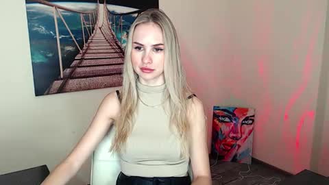 Erika online show from October 2025 12:50:01 PM