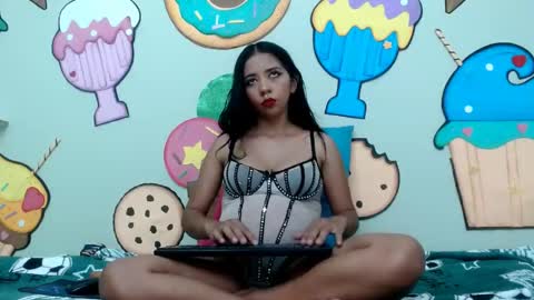 erika online show from May 2026 05:51:01 PM