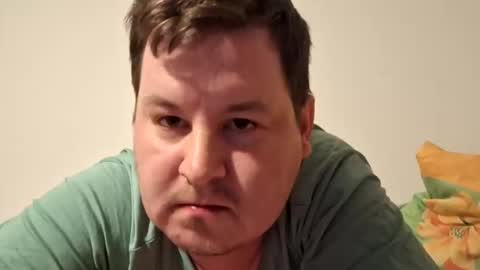 Snapshot of erikstar chatting on June 2026 08:42:02 PM erikstar online show from June 2026 08:42:02 PM